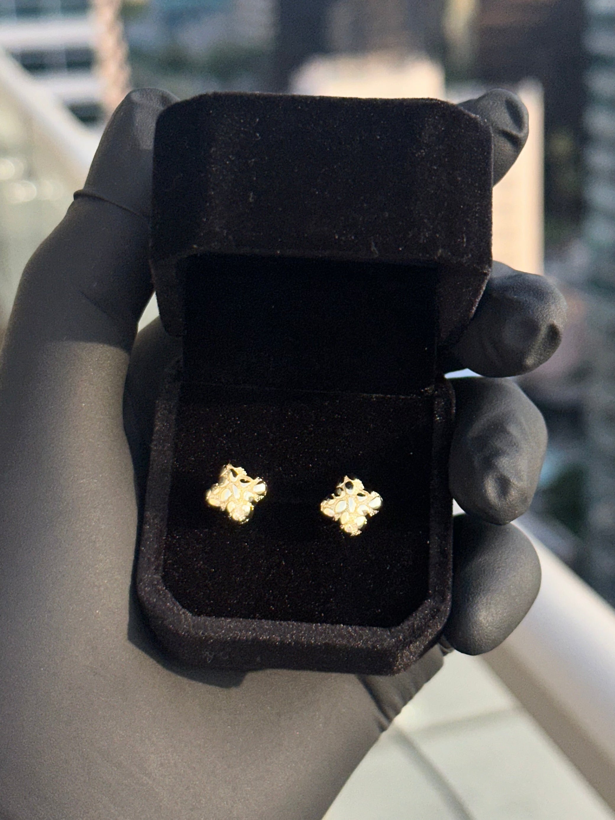 CLOVER NUGGET EARRINGS